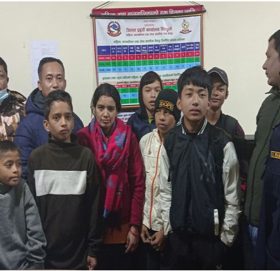 अलपत्र परेका काभ्रेका ४ सहित ६ बालकको सिन्धुलीबाट उद्धार