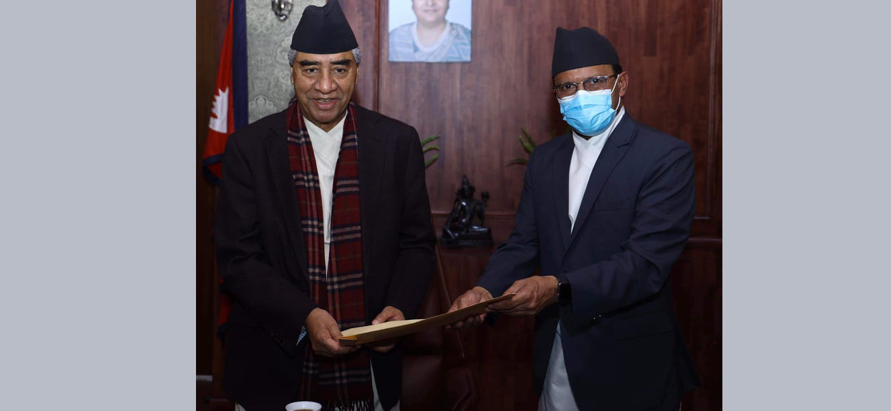 मीनेन्द्र रिजालले दिए मन्त्रीबाट राजीनामा