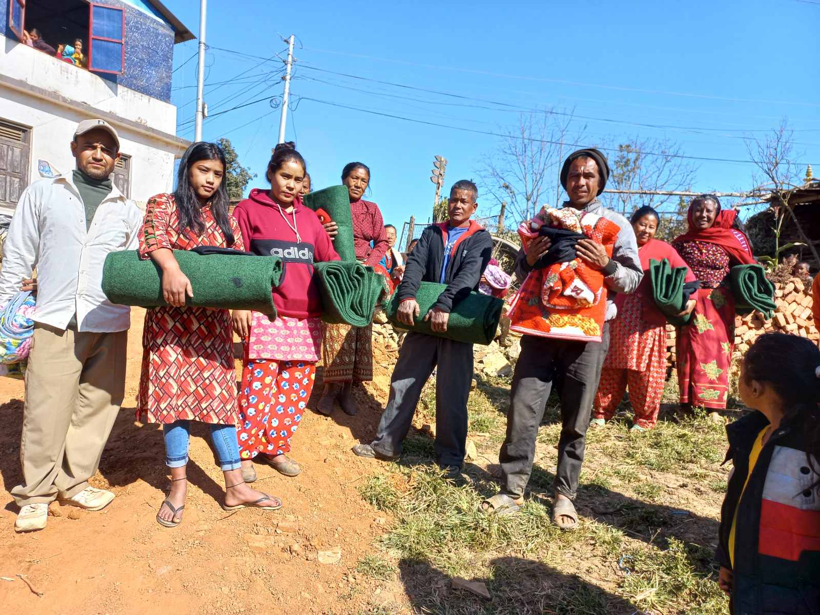 नमोबुद्ध–१० मा ‘न्यानो’ बाँड्दै समाजसेवी श्रेष्ठ