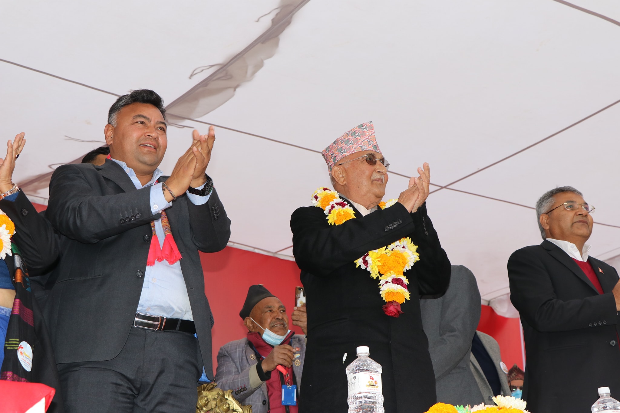 एमाले काभ्रेको जिल्ला अधिवेशनः बन्दसत्र सुरु हुँदै