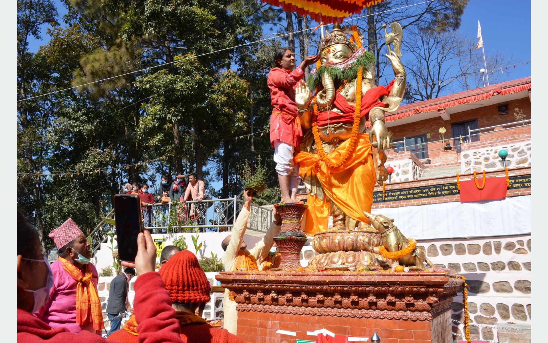 काभ्रेमा नौ फिट अग्लो गणेश मूर्ति अनावरण