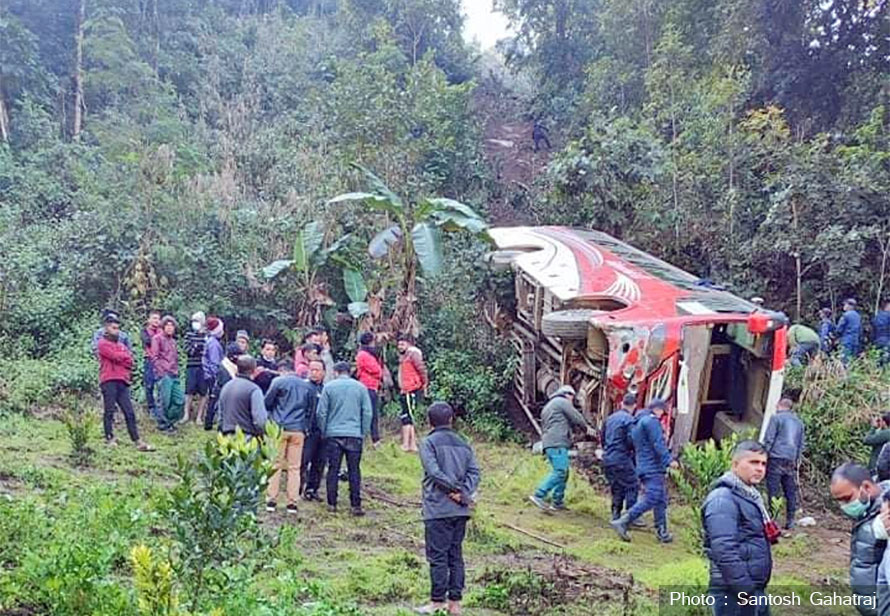 मलामी सवार बस दु र्घ ट ना अपडेट : मृ त कको संख्या ८ पुग्यो