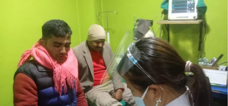 काभ्रेमा प्र हरीको लाठ्ठी चार्ज, एमालेका विद्यार्थी नेताहरू घा इ ते