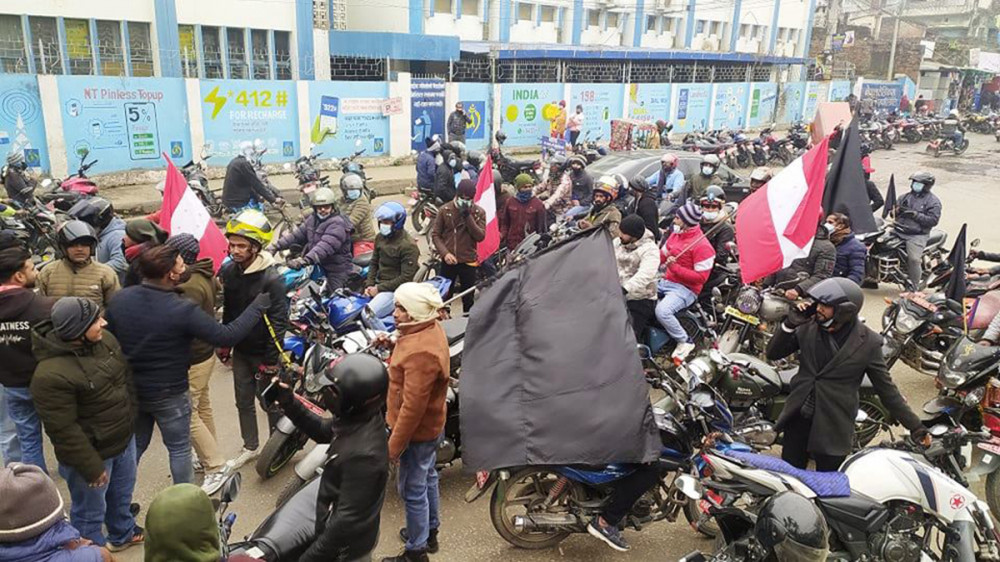 मधेस प्रदेशका मुख्यमन्त्रीको घरमा ढुंगा प्रहार