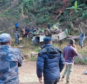 जिप दु र्घ टना हुँदा एक जनाको मृ त्यु, ८ जना घा इ ते