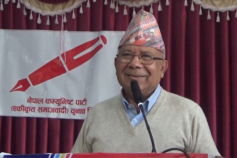 मूर्तिलाई नढोग्नेहरूले ‘आई लभ यू केपी बा’ भन्छन् : माधवकुमार नेपाल