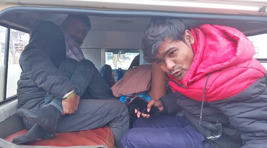 सिके राउतका कार्यकर्ता र प्रहरीबीच दाेहाेराे झडप , ८ प्र ह री घा इ ते
