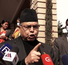 एमसिसीविरुद्ध सडक तात्‍ने मात्रै होइन,अब बल्छ : झलनाथ खनाल