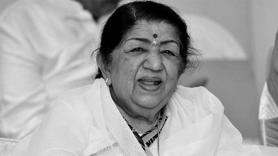 गायिका लता मंगेशकरको नि ध न