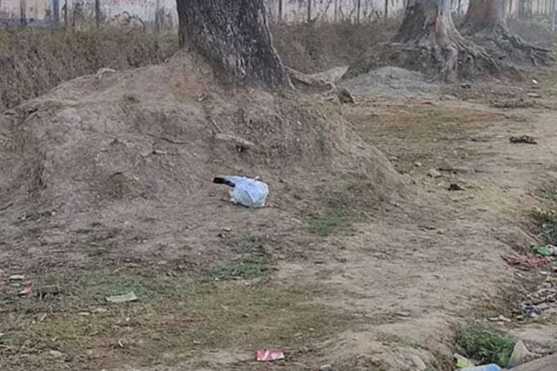 फेरी भेटियो ‘नो एमसीसी’ लेखिएको प्रेसर कुकर ब म