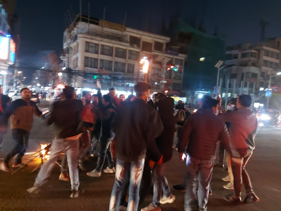 एमसीसीविरुद्ध युवाहरुको राँके जुलुस, ७ जना प क्रा उ