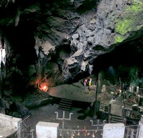 हलेसीमा तीन वर्षमा दुई करोड भेटी संकलन