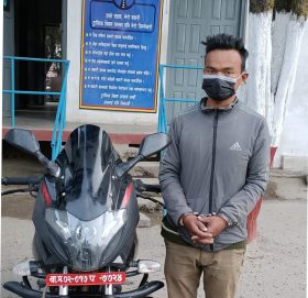 काभ्रेबाट मोटरसाइकल चोरेर फरार तामाङ ललितपुरबाट प क्रा उ