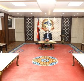 एमसीसीले राजनीति थप तरंगित