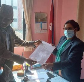 काभ्रेका सहकारीकर्मीलेजिल्ला प्रशासन कार्यालयलाई बुझाए ज्ञापनपत्र