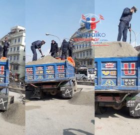 टिपरको ओभरलोड कटिङमा काभ्रे प्र हरीको एक्सन