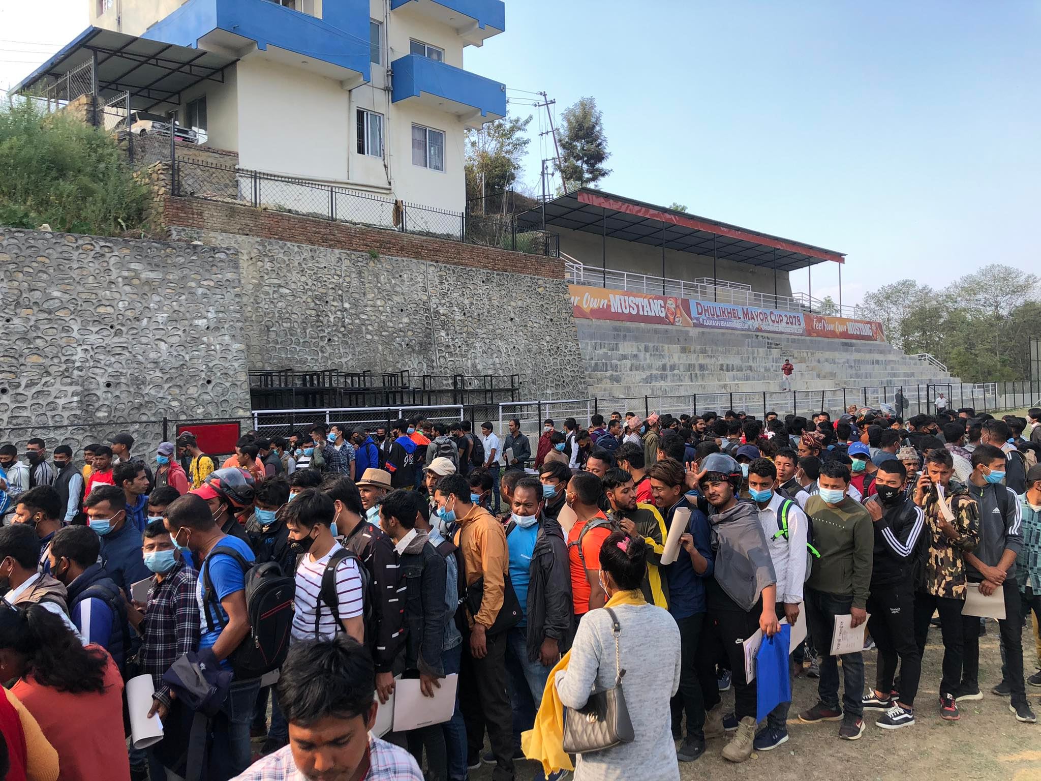 काभ्रेमा लाग्यो म्यादी प्रहरीमा आवेदन दिनेहरुको लर्को