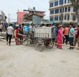 काभ्रेको बनेपा–पनौती सडक आज पनि  बन्द, यात्रुलाई सास्ती