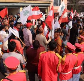 काभ्रे धुलिखेल नगर प्रमुखमा गठबन्धनबाट श्रेष्ठ र उपप्रमुखमा जङ्ममले गरे मनोनयन दर्ता