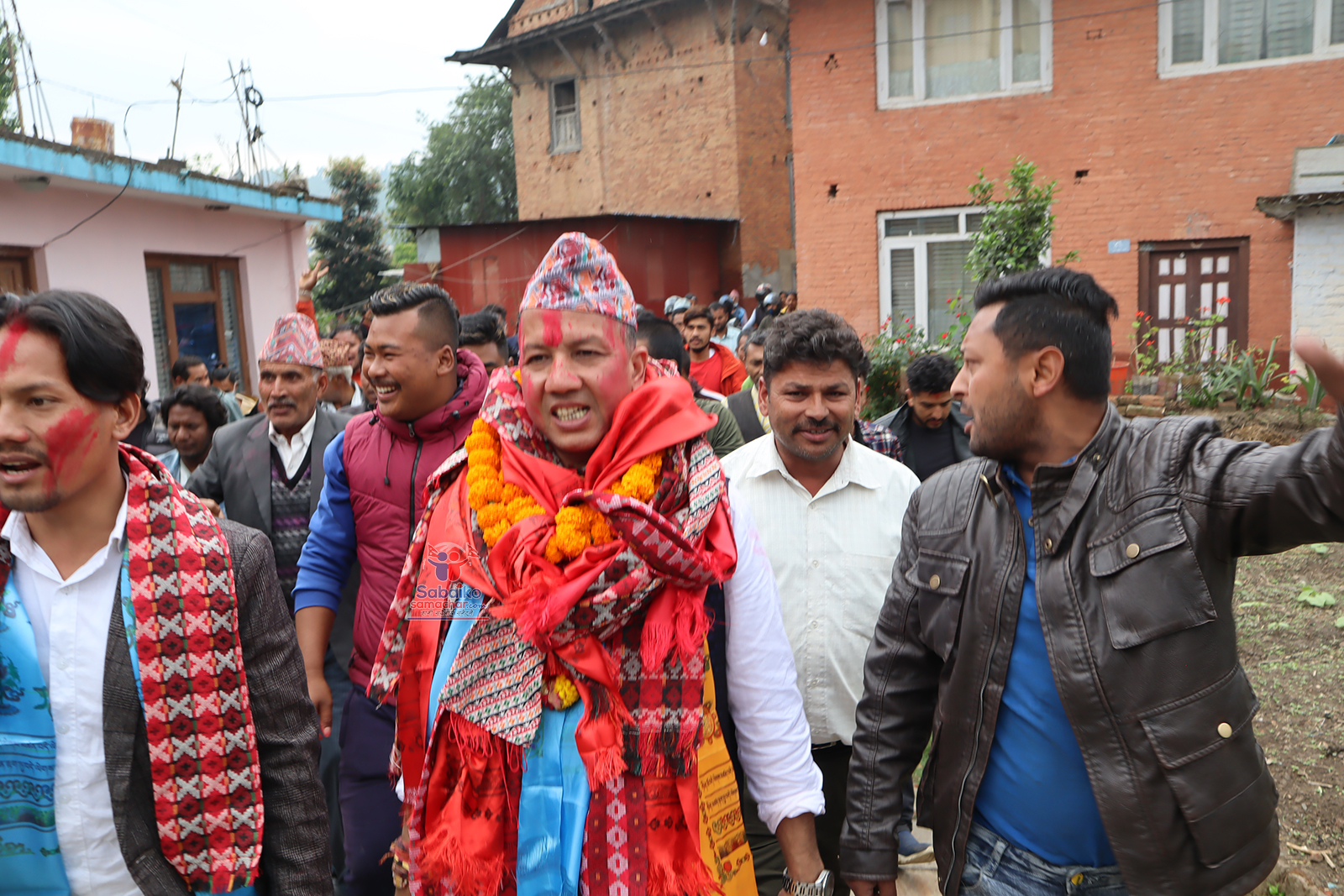 धुलिखेलका स्वतन्त्र उम्मेद्ववार बस्नेतले पाए ‘जेब्रा’ चुनाब चिन्ह, बस्नेतको पक्षमा उर्लियो युबाको जनसागर