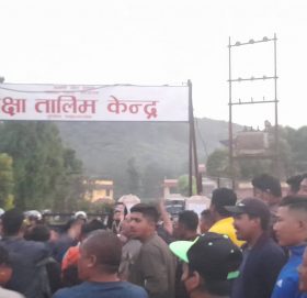 धुलिखेलको मत गणना स्थलमा निर्वाचन अधिकृतको दादागिरि,आफू निकटका पत्रकारलाई मात्र सूचना