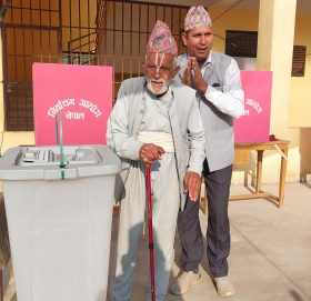 आफूले खोजेको र रोजेको जनप्रतिनिधि छनोट गर्न मतदान सुरु