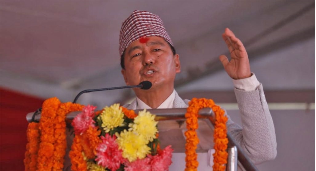 काभ्रे आएका लिङ्देनले भने, भोट हलोमा हाल्नु्स् ,ठूला पार्टीको ढ्वाङ खाली गर्नुस्