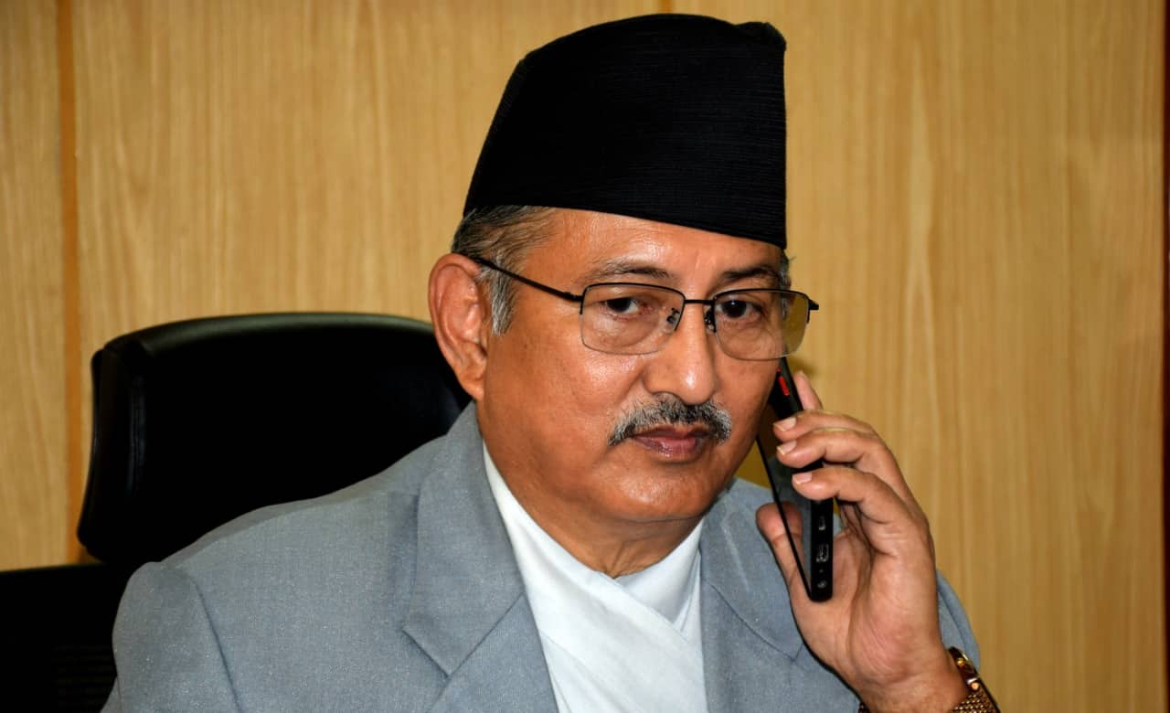 तारा एयरको सम्पर्कविहीन विमान खोजी कार्य तीव्र बनाउन गृहमन्त्रीको निर्देशन