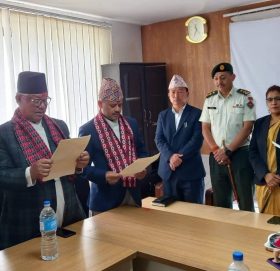 नमोबुद्ध नगरपालिकाका नवनिर्वाचित नगर प्रमुख कुन्साङ लामाले लिए सपथ