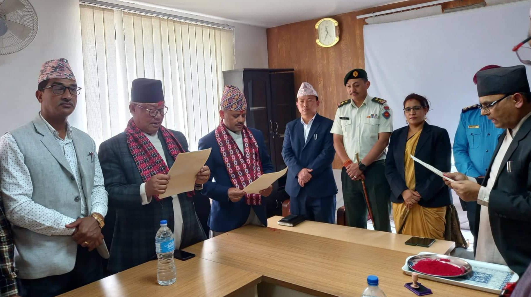 नमोबुद्ध नगरपालिकाका नवनिर्वाचित नगर प्रमुख कुन्साङ लामाले लिए सपथ