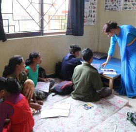 काभ्रेका बालगृह तथा वृद्धाश्रममा अनुगमन