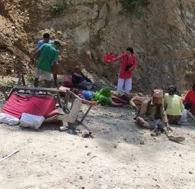 यात्रु बहाक बस दुर्घटना, ठूलै हताहती भएको आशंका
