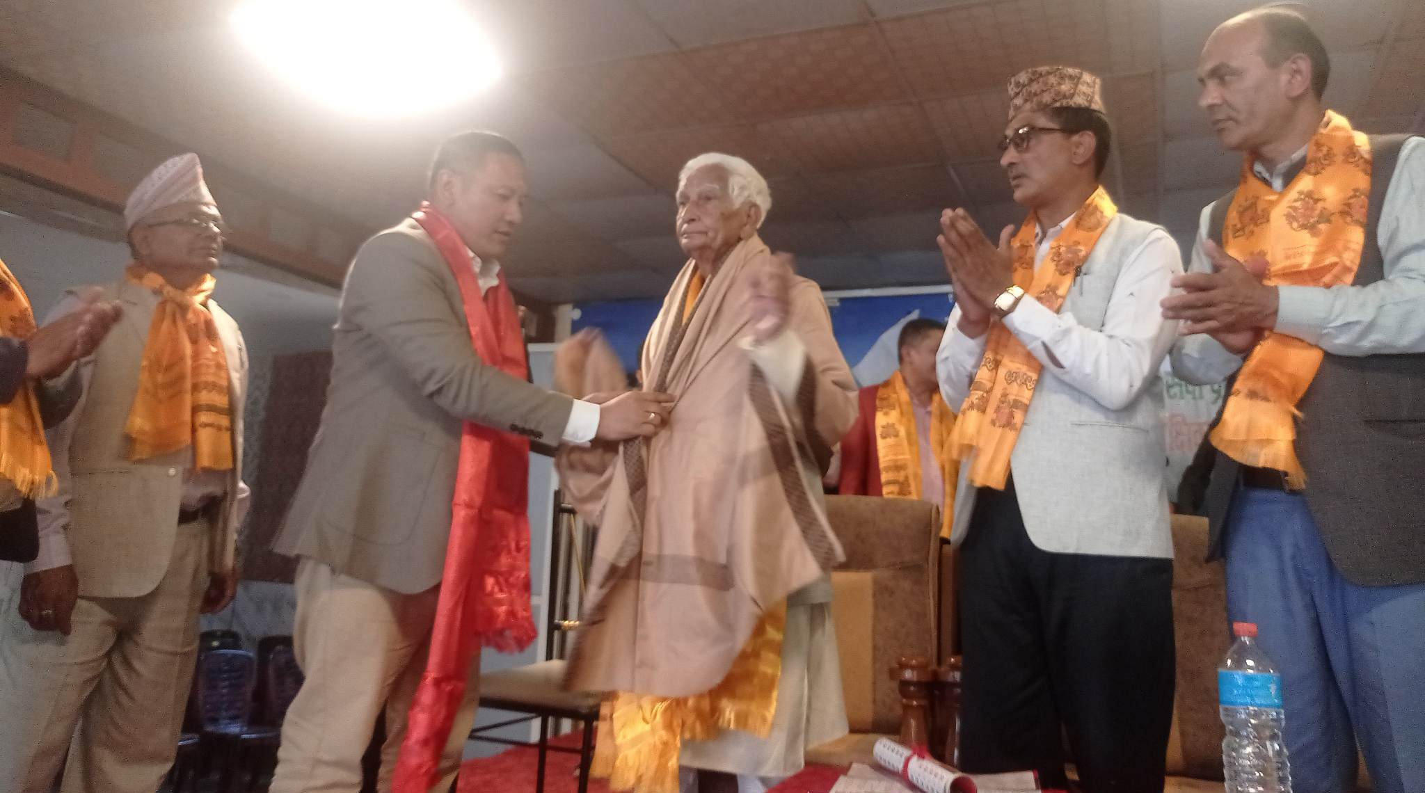 स्थापना दिवसमा नेपाल शिक्षक संघ काभ्रेले गर्यो सम्मान