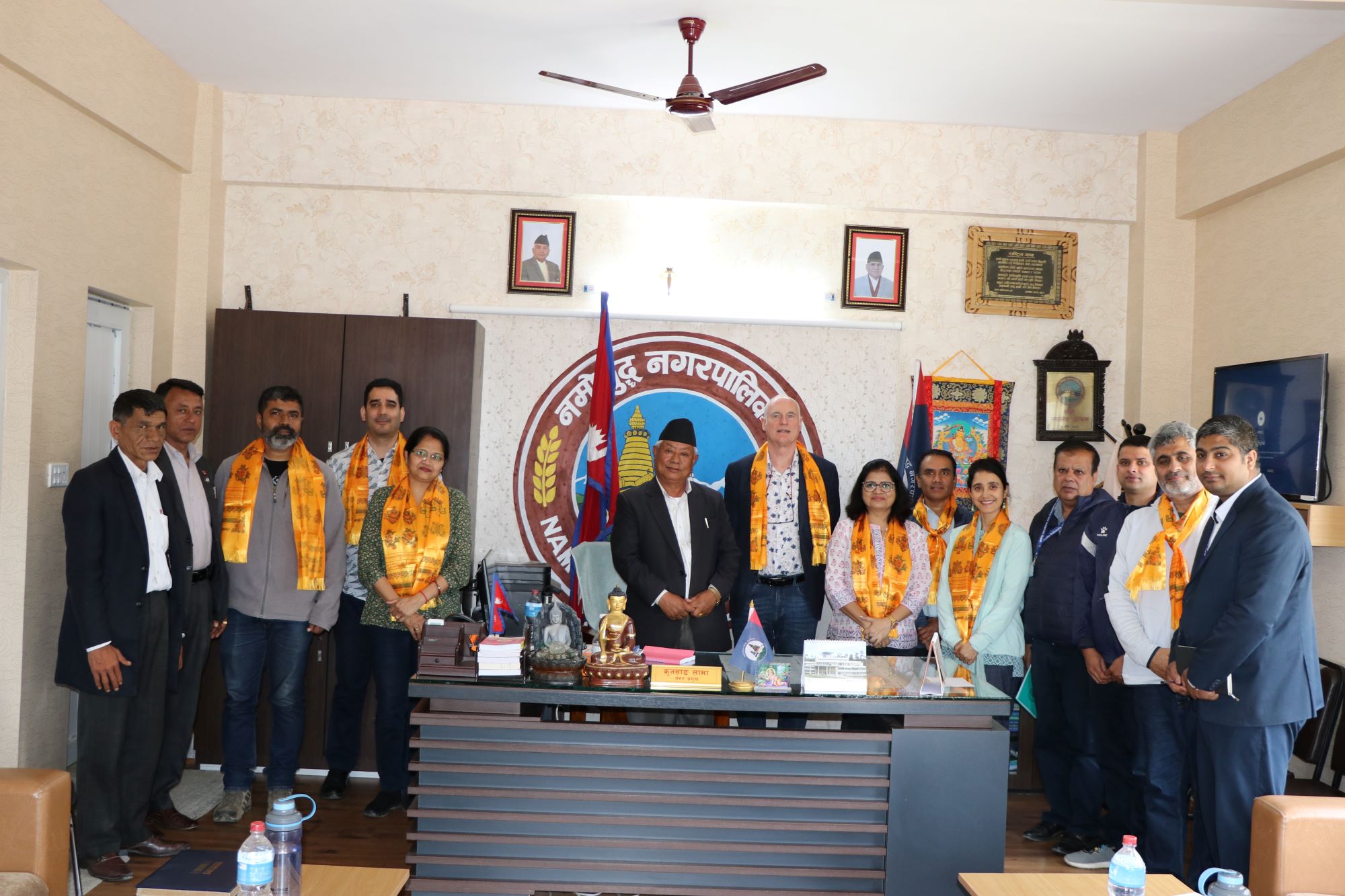 नयाँदिल्लीस्थित ब्रिटिस उच्च आयोगका अधिकारीहरु नमोबुद्धमा