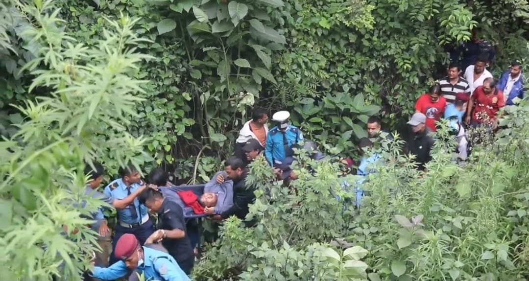 साँगामा बस दुर्घटना अपडेट: ८ जना घाइते