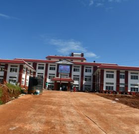 मण्डनदेउपुर नगरपालिकाको नयाँ भवनबाट सेवा शुभारम्भ