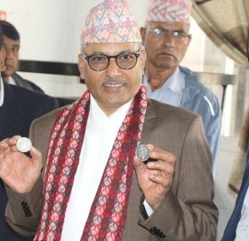 गाईको चित्रअंकित सिक्का सार्वजनिक
