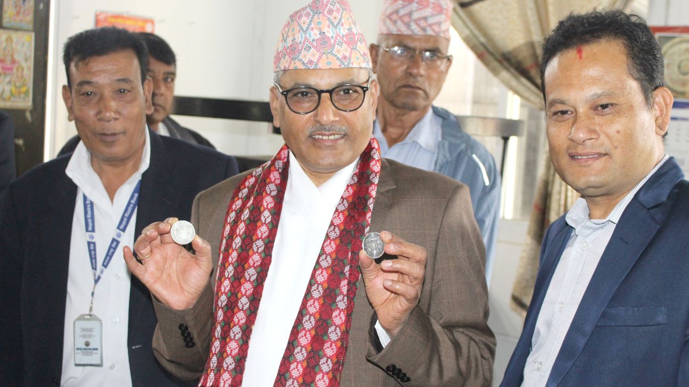 गाईको चित्रअंकित सिक्का सार्वजनिक
