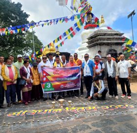 संविधान दिवसको अवसरमा नमोबुद्धमा सरसफाई र दीप प्रज्वलन