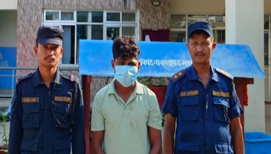रकम लुटेर फरार भएको आरोपमा युवक पक्राउ