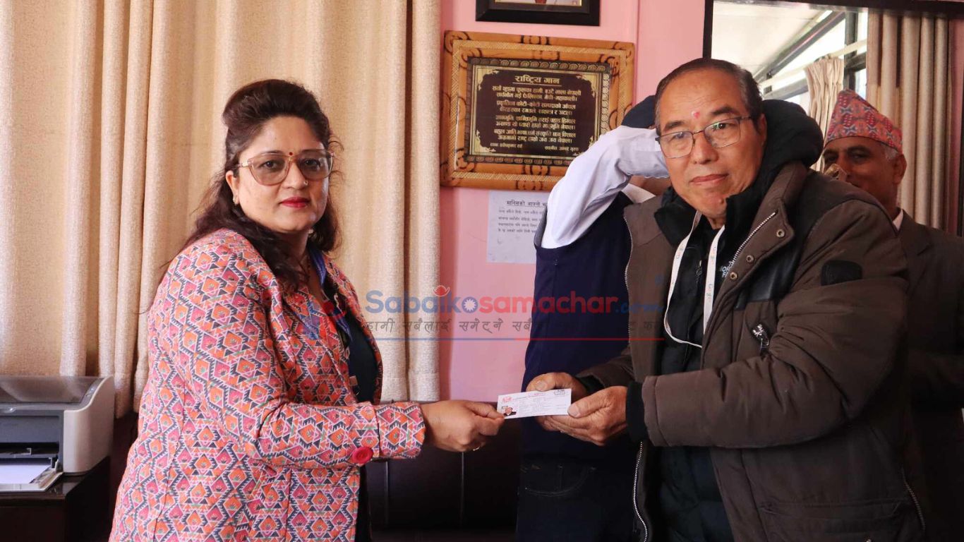काभ्रेबाट पहिलो पटक एनआर एन नेपालीले पाए नागरिकता