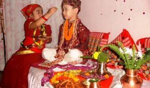 भाइटीका लगाउँदा कुन दिशा फर्किने?