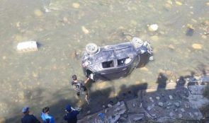 काभ्रेमा कार दुर्घटना, ४ जना घाइते