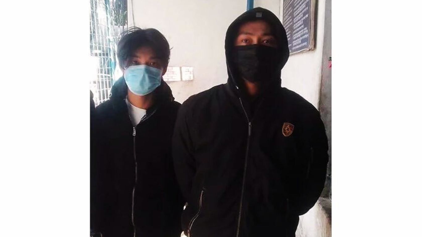 बढी बिल उठाएको आरोपमा दुई जना पक्राउ