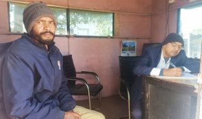 घर फर्किन लागेका १ नेपाली बाटोमै लुटिए