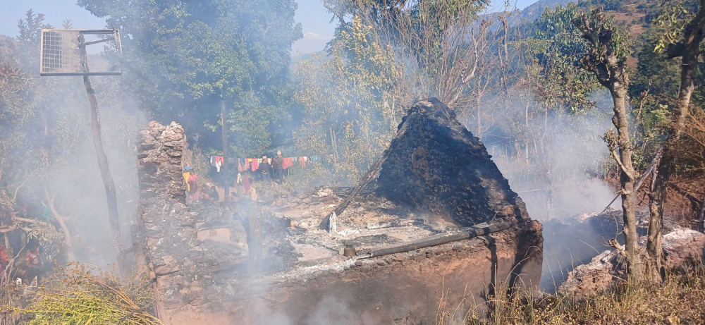 घरमा आगलागी हुँदा बालिकाको मृत्यु