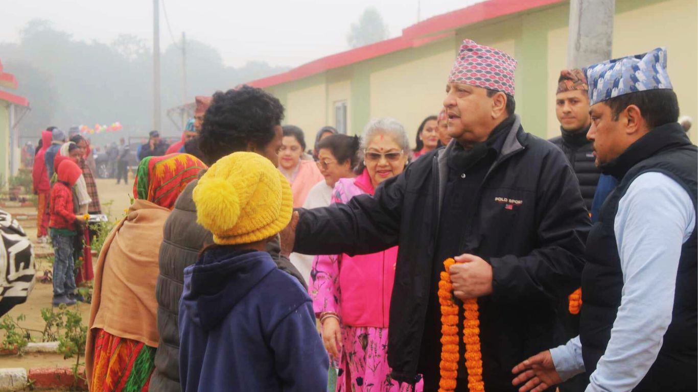 मुसहर बस्तीमा पूर्वराजा ज्ञानेन्द्र