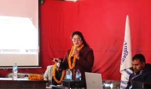 काभ्रेका सिडियो सँग रोशीका जनप्रतिनिधि र कर्मचारीको सवाल जवाफ