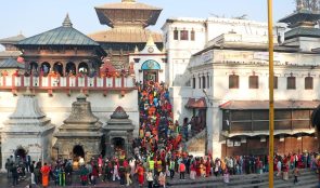 पशुपतिमा एकपटकमा १० जनासम्मले दर्शन गर्न सक्ने