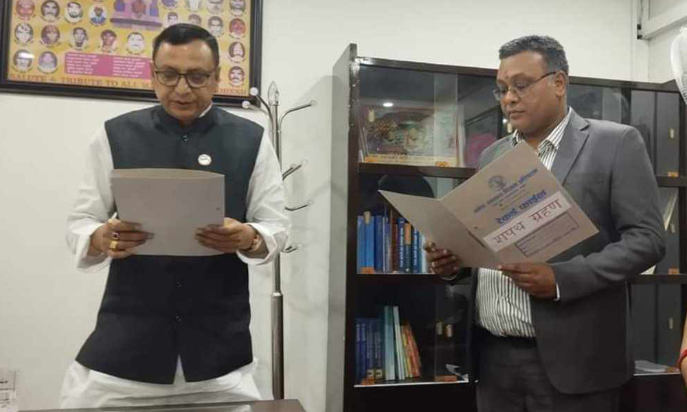 स्वास्थ्य विज्ञान प्रतिष्ठानका उपकूलपति शाहले लिए शपथ
